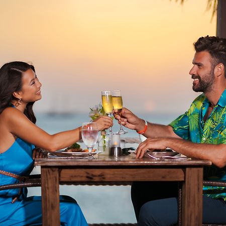 Holiday Inn Resort Aruba - Beach Resort & Casino By Ihg Palm Beach Esterno foto