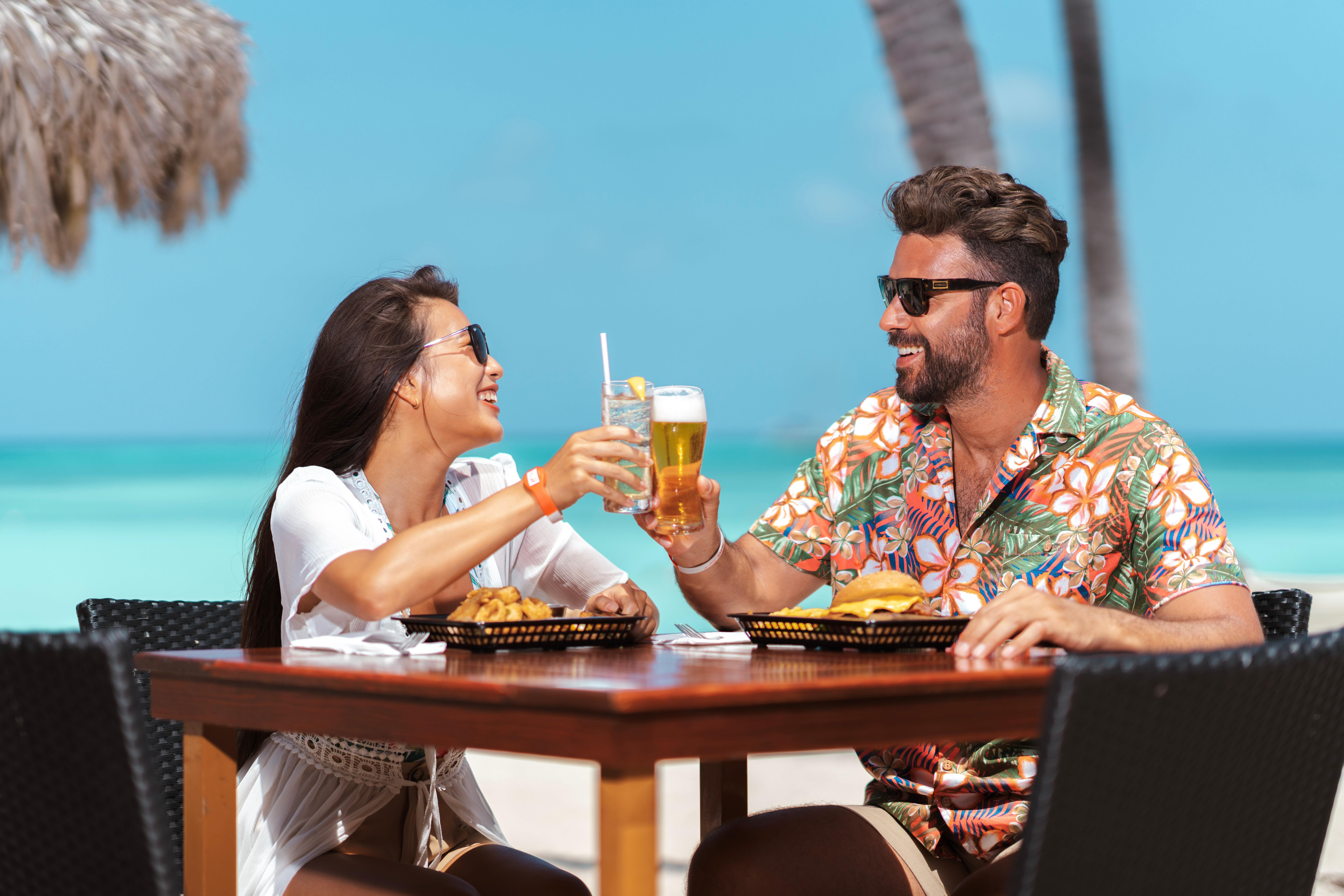 Holiday Inn Resort Aruba - Beach Resort & Casino By Ihg Palm Beach Esterno foto