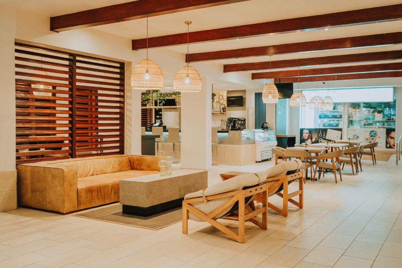 Holiday Inn Resort Aruba - Beach Resort & Casino By Ihg Palm Beach Esterno foto