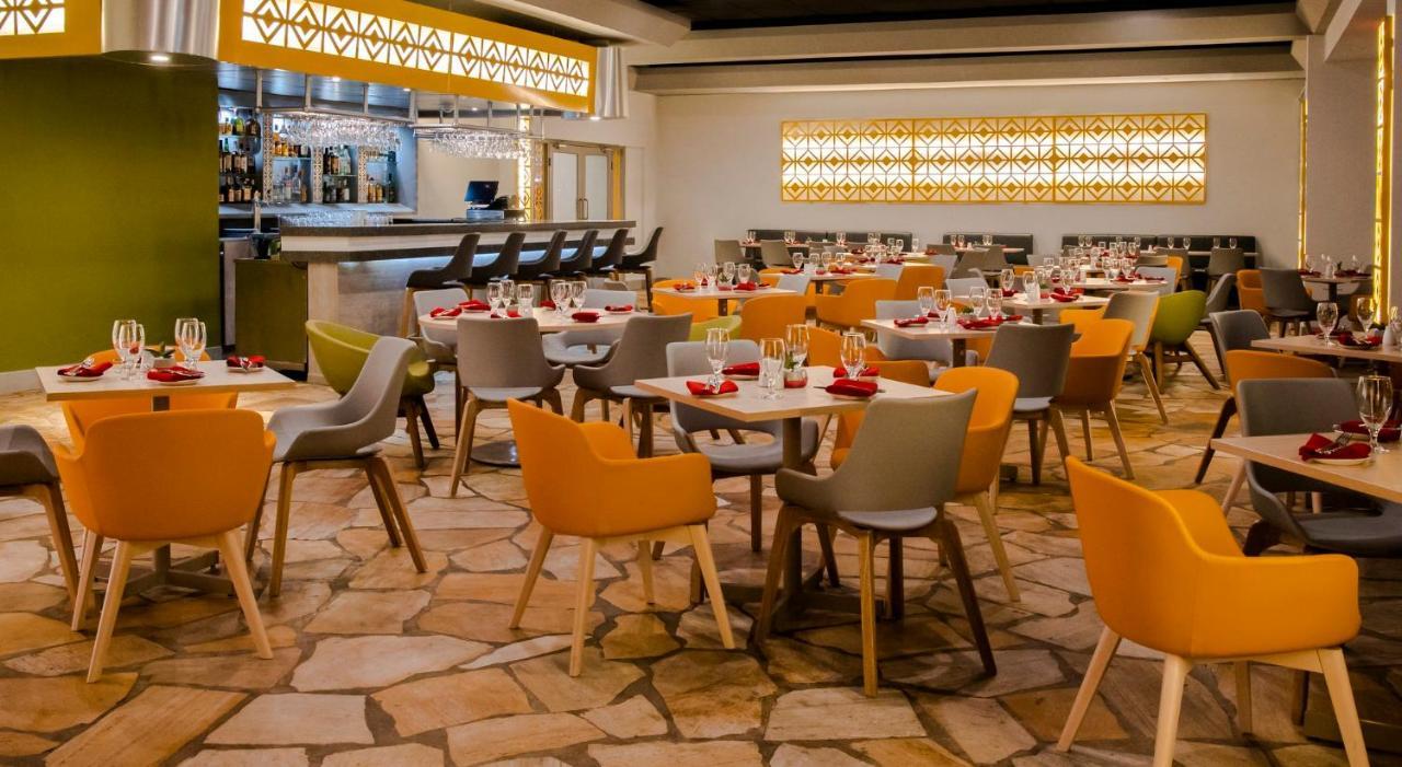 Holiday Inn Resort Aruba - Beach Resort & Casino By Ihg Palm Beach Esterno foto